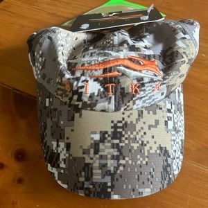 Sitka Men’s Traverse hat in Optifade Elevated
